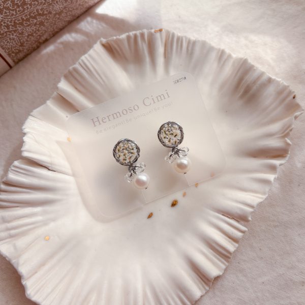 小花圈珍珠耳環