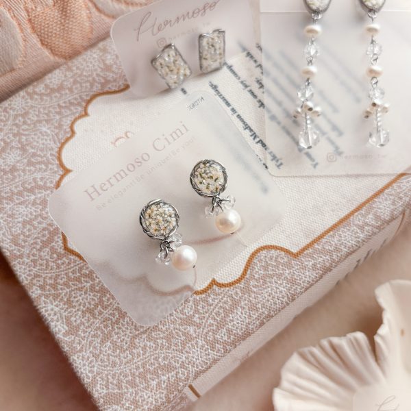 小花圈珍珠耳環