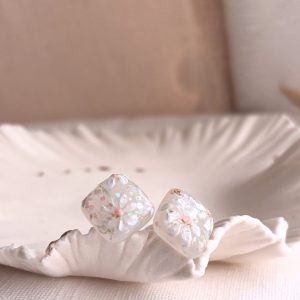 IMG_3616 客訂下單(金蔥耳骨夾*2個+手繪花耳環/正方形)