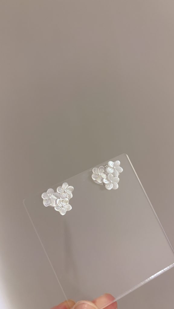 聯名款-透花母貝愛心耳環